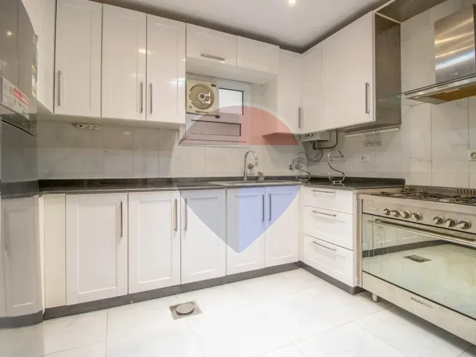 Luxury furnished apartment in Zayed dunes