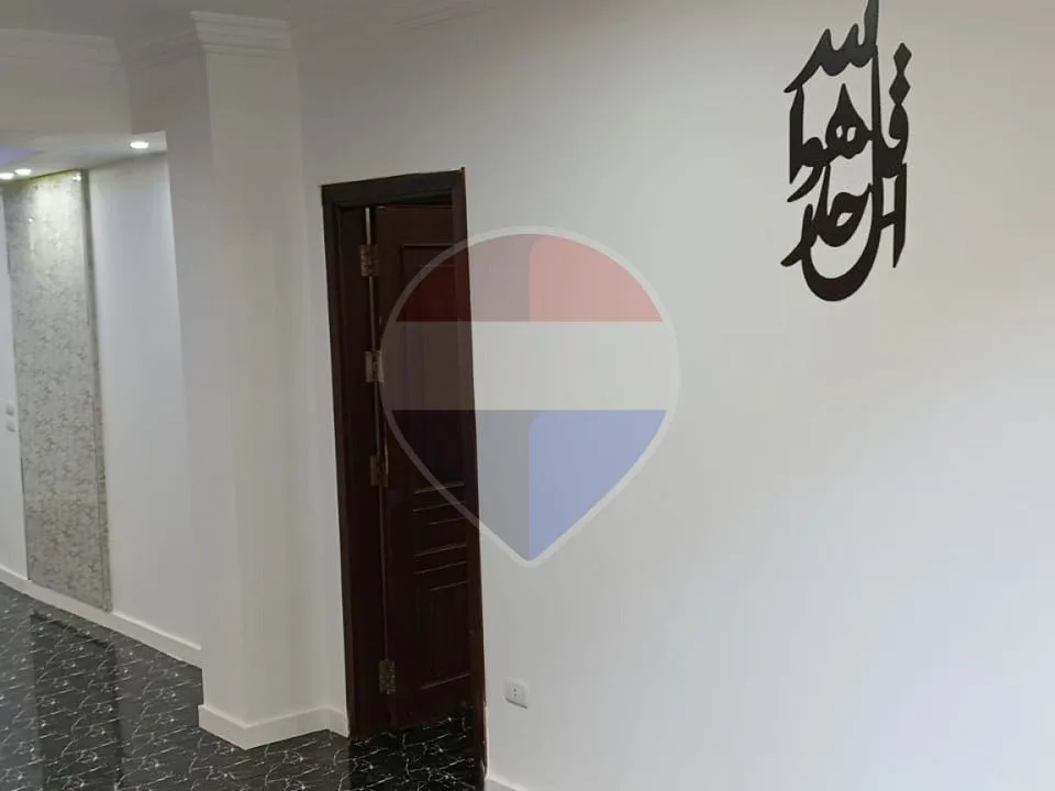 Ground apartment with garden for rent in El Yasmin