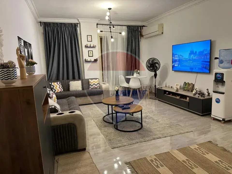 Apartment for rent in a prime location in Janat October