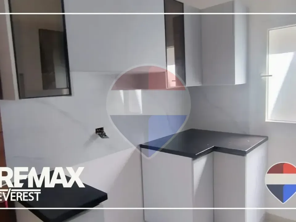 Penthouse with kitchen in Kayan Compound