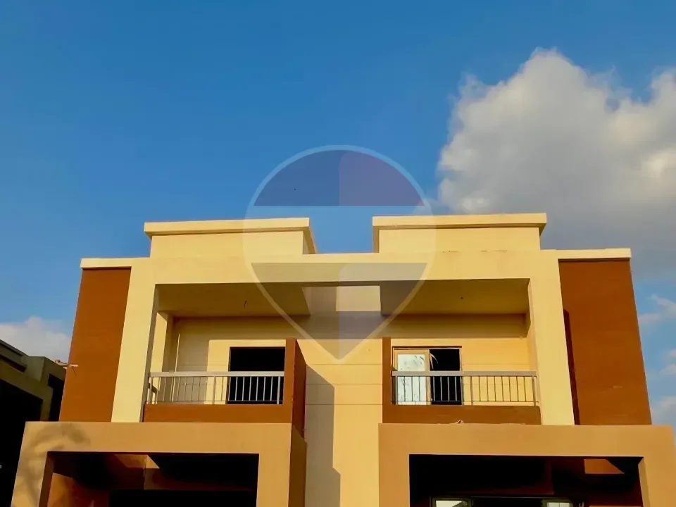 Twin House for Sale in Golf City Compound – El Obour