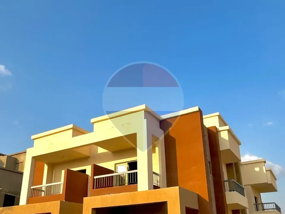 Twin House for Sale in Golf City Compound – El Obour