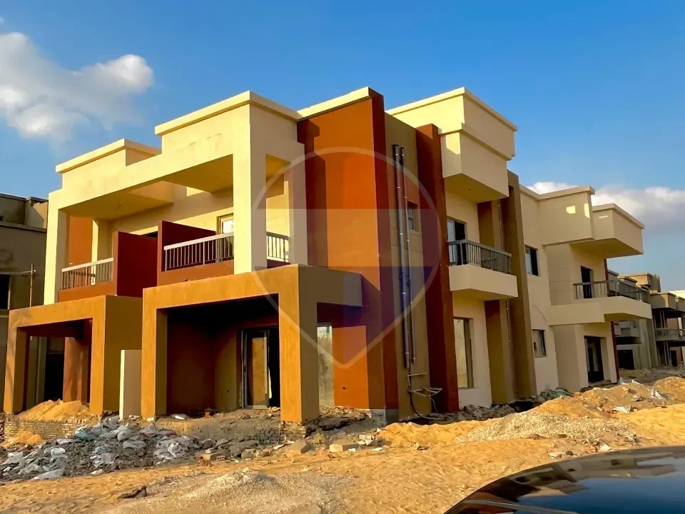 Twin House for Sale in Golf City Compound – El Obour