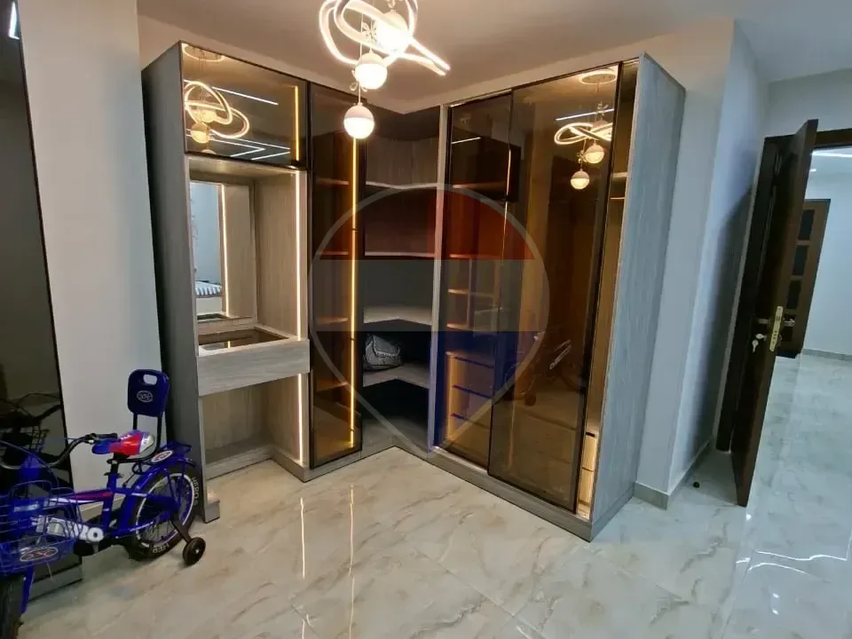 شقة مفروشة بالكامل للإيجار – كمبوند كنز