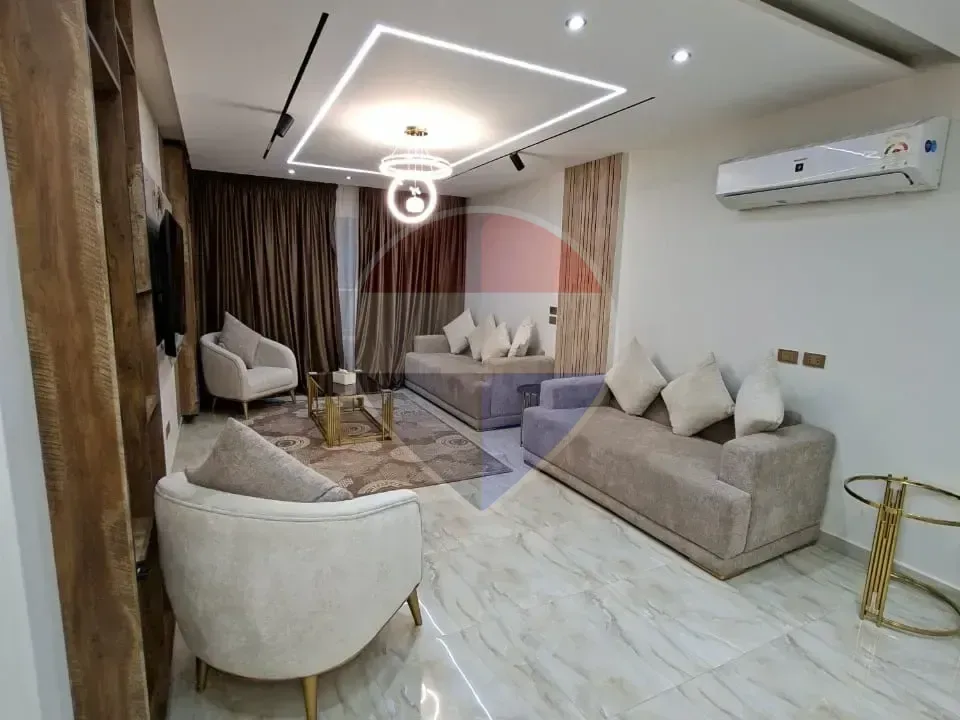 شقة مفروشة بالكامل للإيجار – كمبوند كنز