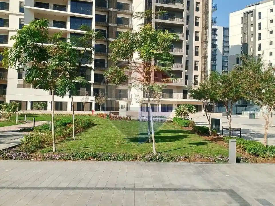 Apartment for rent in zed west - plaza view