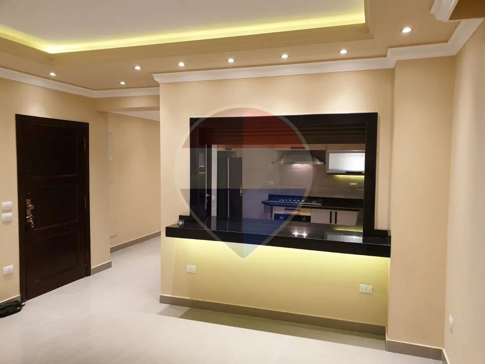 Resale Semi-furnished Penthouse -M.V Giza Plateau