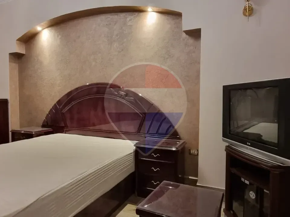 فيلا مفروشة بموقع مميز في كمبوند حدائق المهندسين