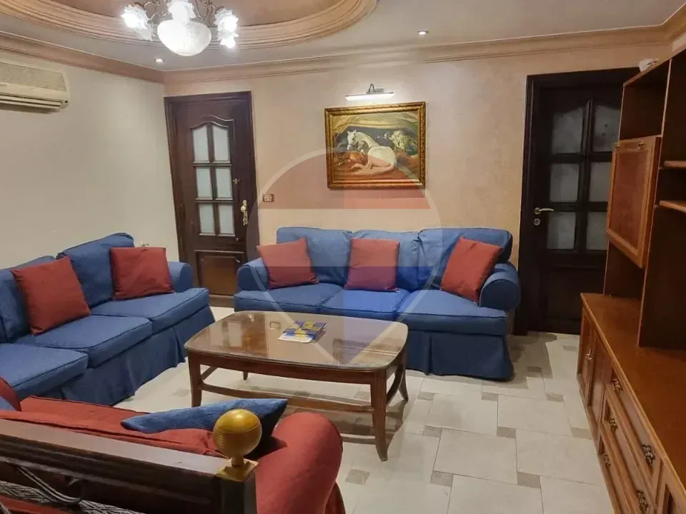 فيلا مفروشة بموقع مميز في كمبوند حدائق المهندسين