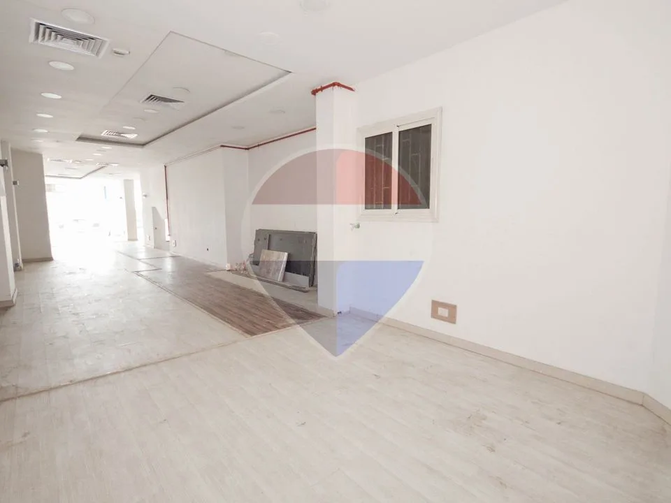 For rent, a 330 sqm shop in Ibrahima, directly on the sea
