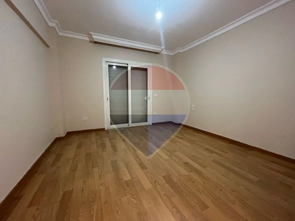 Ground Apartment for rent in Mountain View I-City October