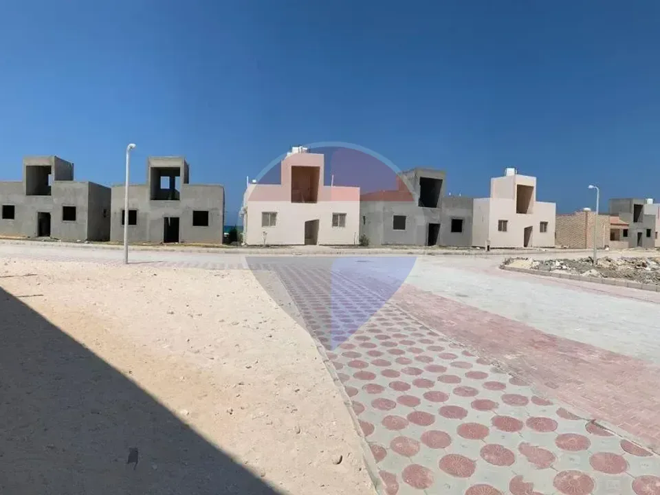 ستوديو داخل فيلا دوبلكس للبيع في كريستال لاجونز