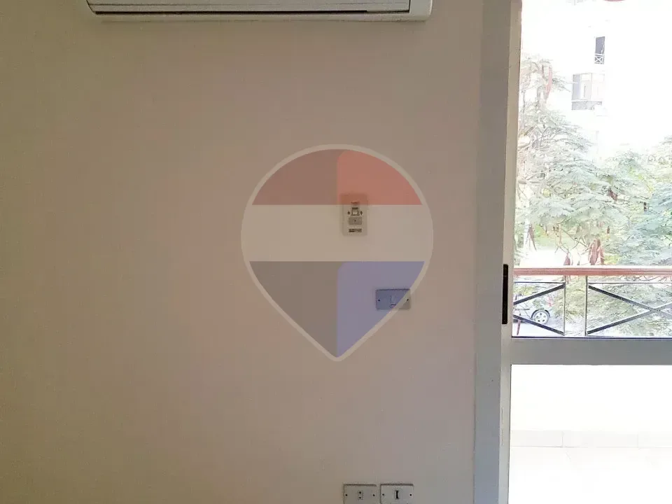 شقة