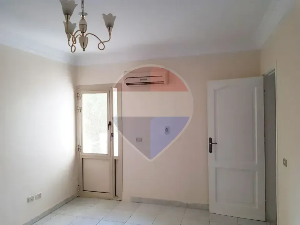 شقة