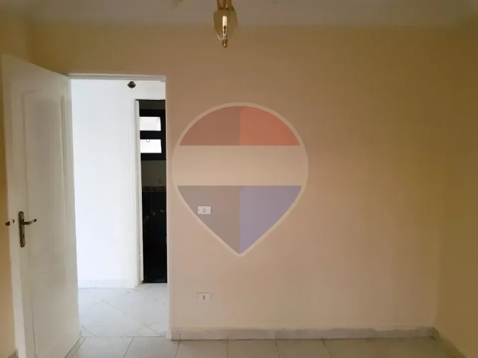 شقة