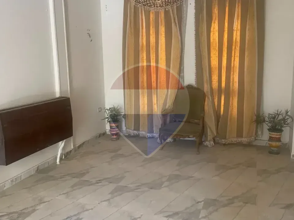 توين هاوس للايجار نصف مفروش في نيوم اكتوبر