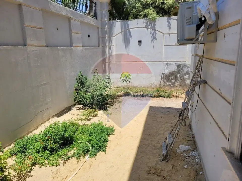 Office with Garden for Rent in 7th District, Sheikh Zayed