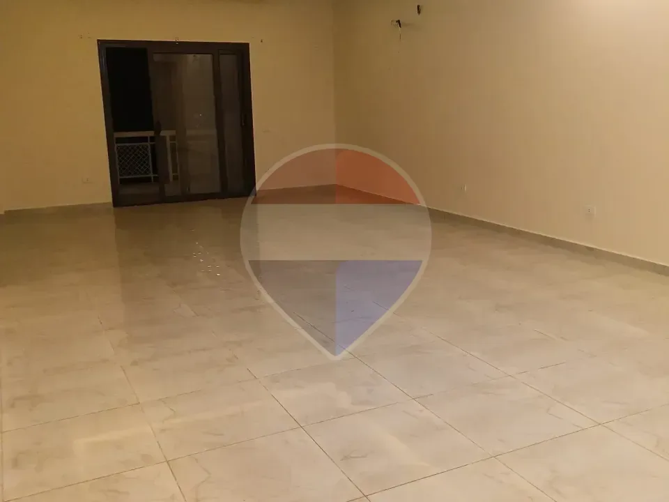 Apartment for Rent in Green 5- Prime Location