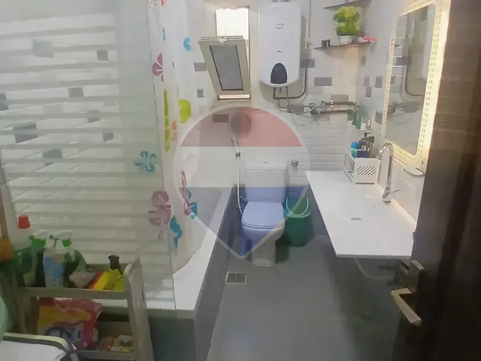 175m Furnished apartment in EL-Khamayel