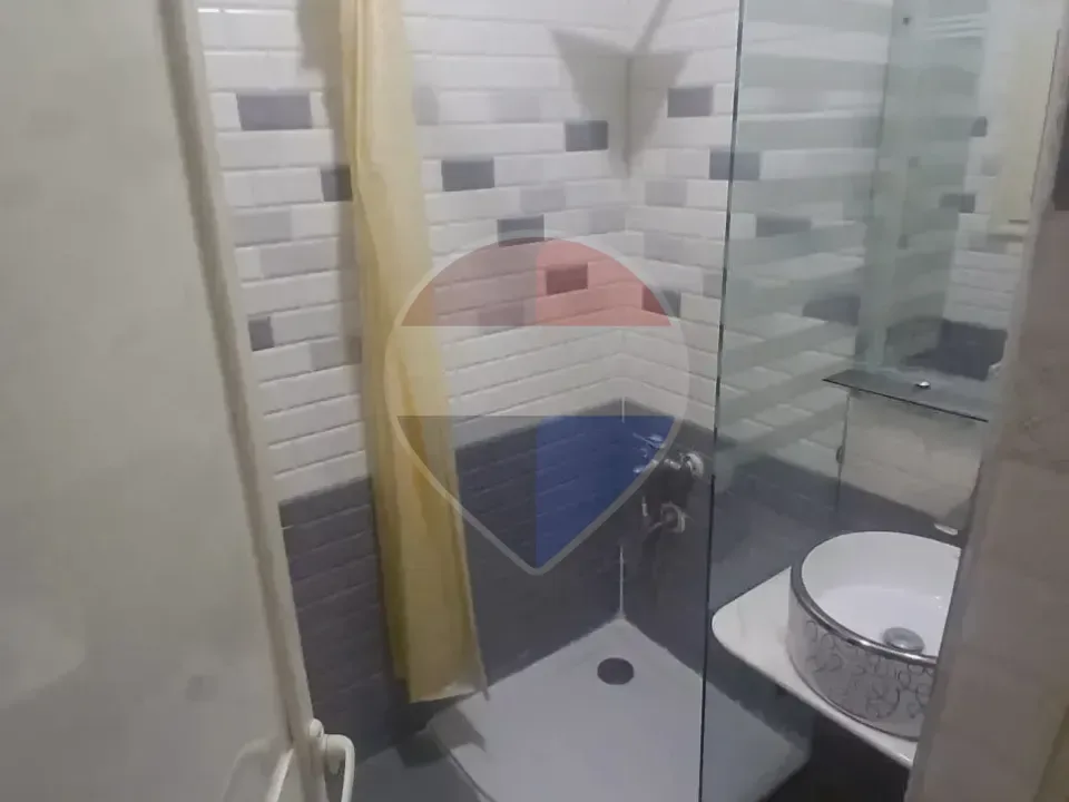 175m Furnished apartment in EL-Khamayel