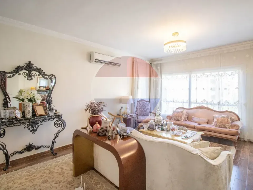 Penthouse for sale in Karma Residence compound