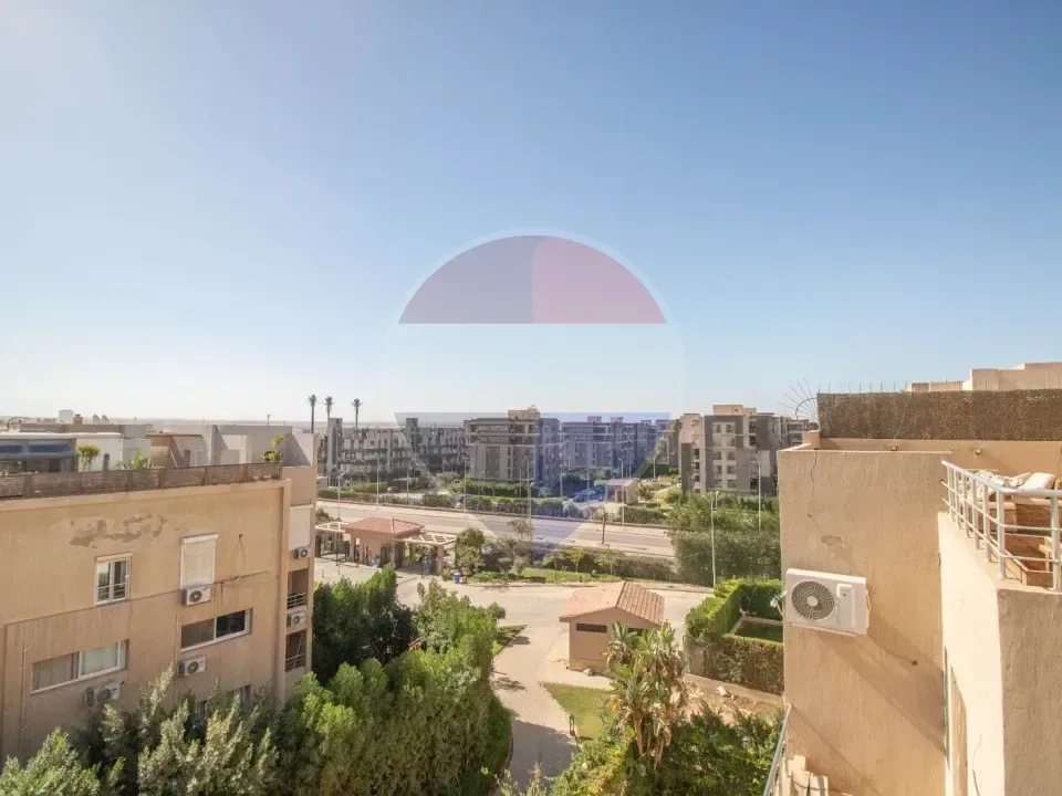Penthouse for sale in Karma Residence compound