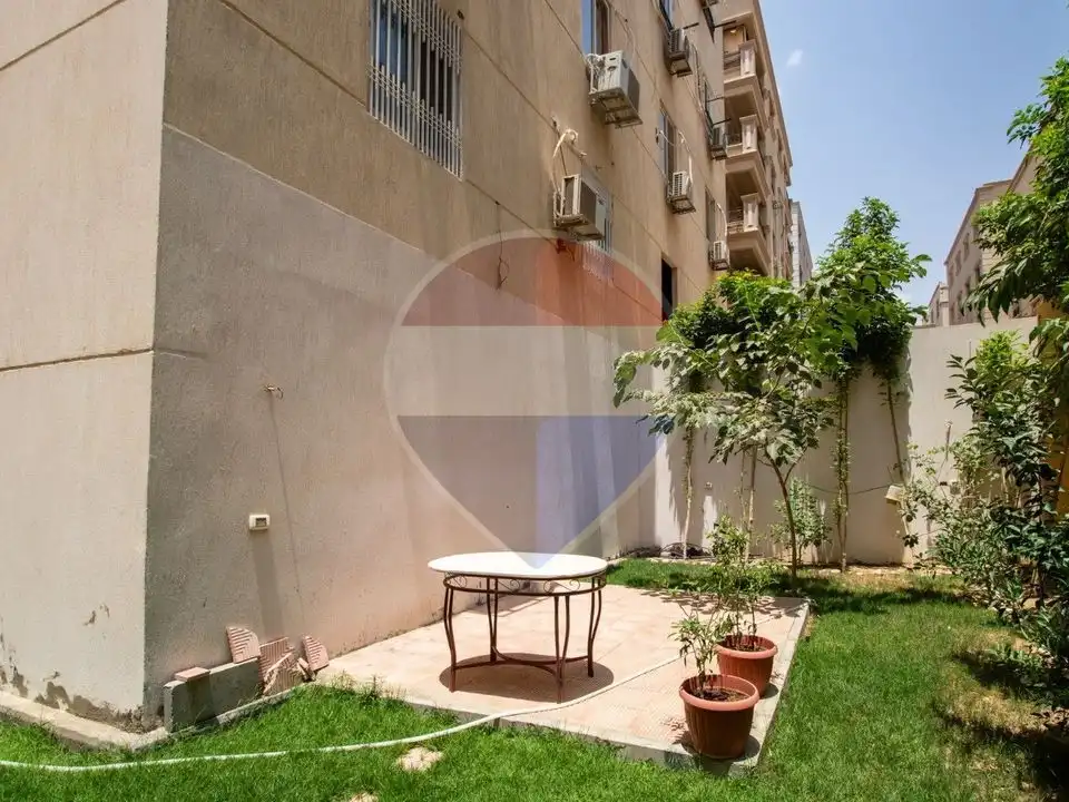 Luxury Apartment With Garden In Zayed Heights