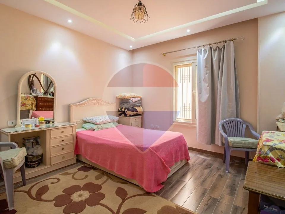 Luxury Apartment With Garden In Zayed Heights