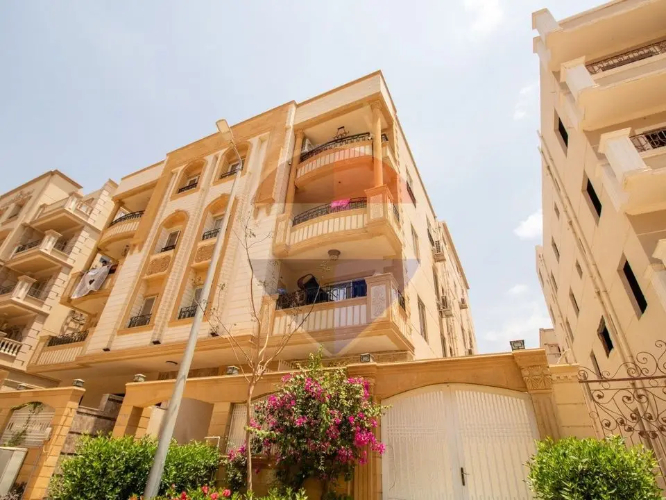 Luxury Apartment With Garden In Zayed Heights