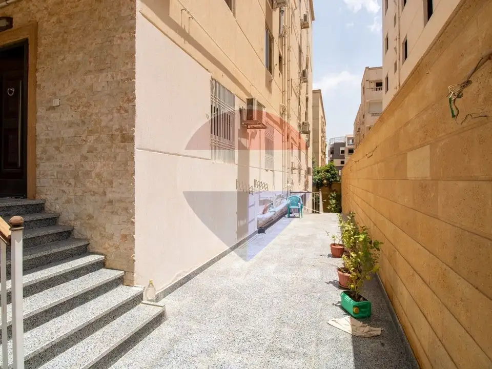 Luxury Apartment With Garden In Zayed Heights