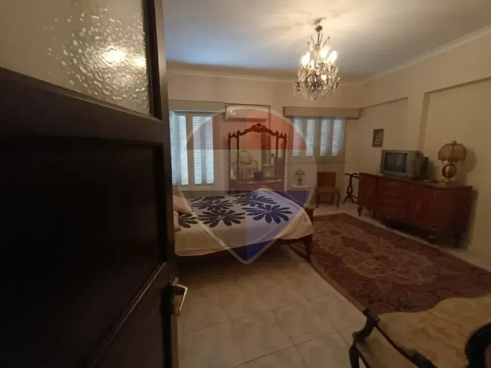 شقة