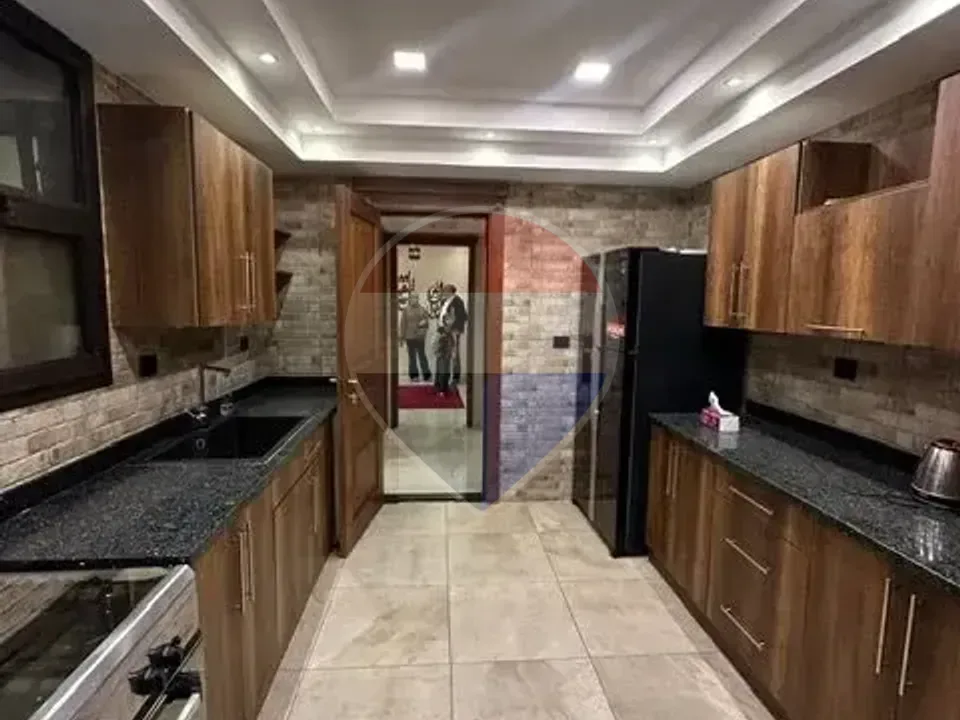 Duplex Garden in Eastown for rent
