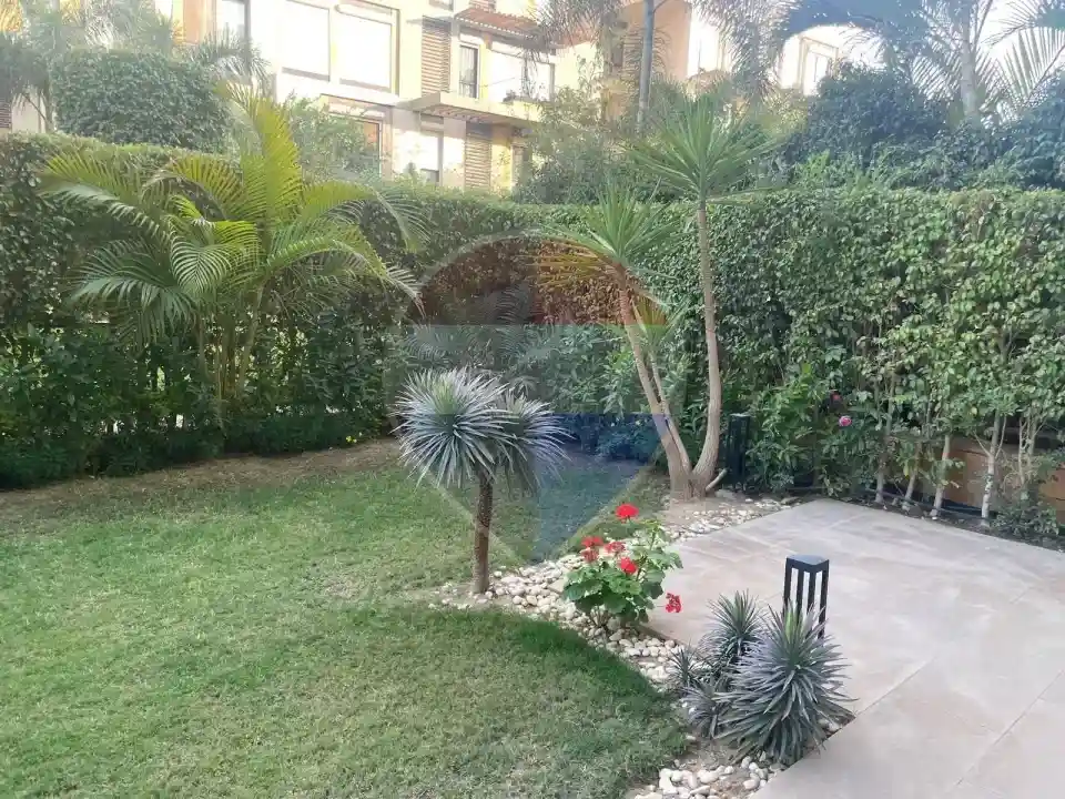 Duplex Garden in Eastown for rent