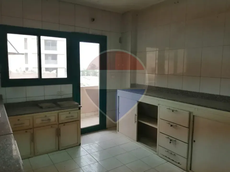 Fully Licensed Commercial & Office Building for Sale in Heliopolis – Prime Location – 2,100 sqm