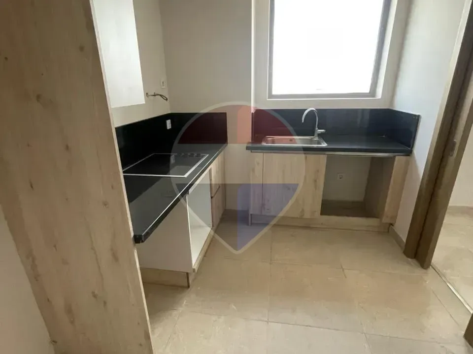 شقة فاخرة للإيجار في زد ويست – إطلالة بانورامية