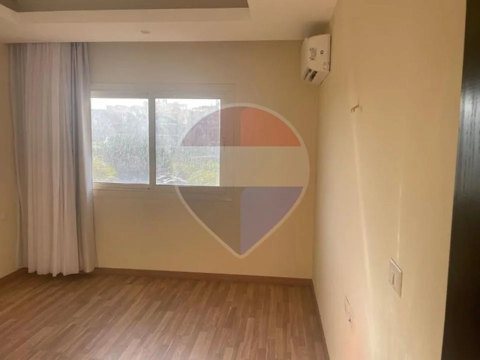 Semi-furnished Apartmet For Rent in The Address