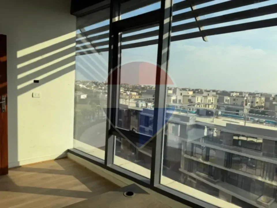 Office for Sale in Polygon – Sheikh Zayed