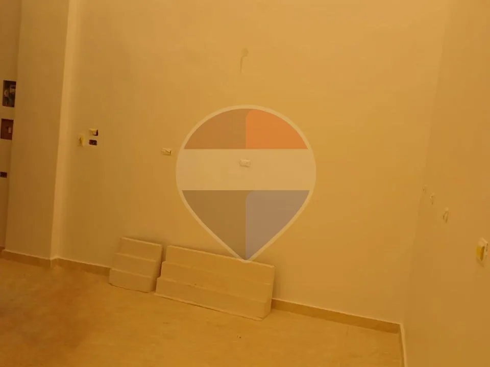 Commercial Shop for rent in Family Mall