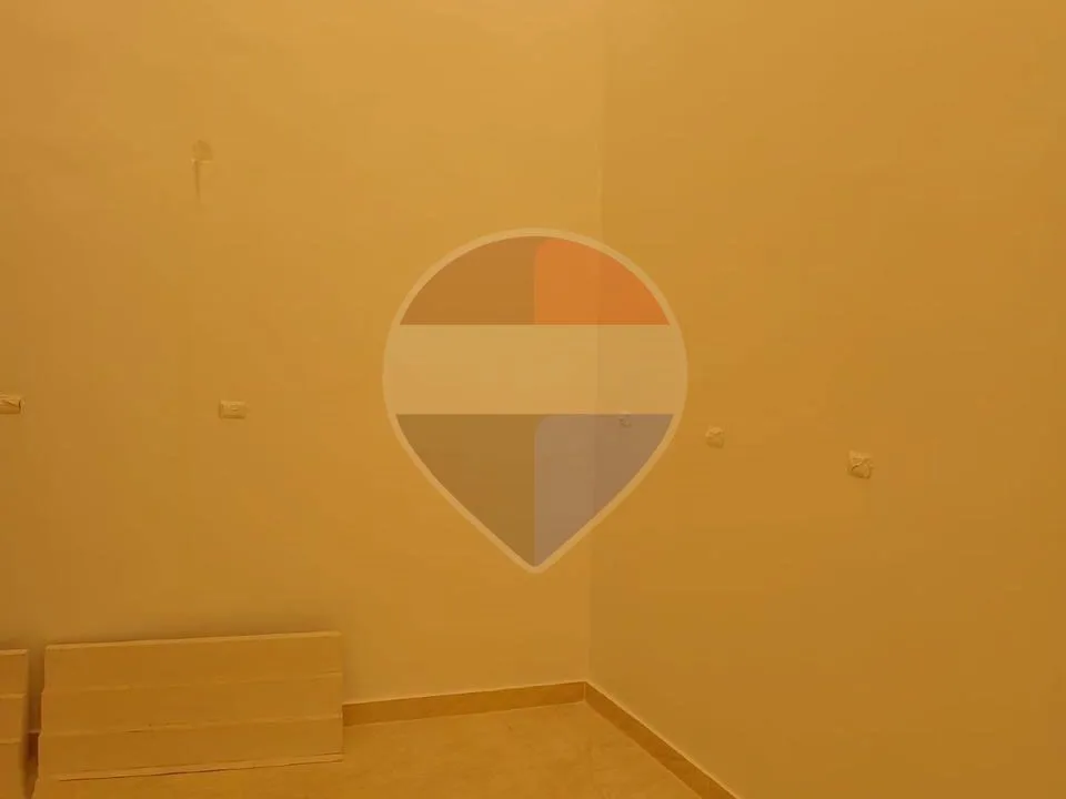 Commercial Shop for rent in Family Mall