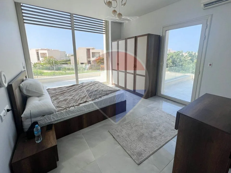 Villa 870 square meters, 124 square meters, Hacienda Bay village