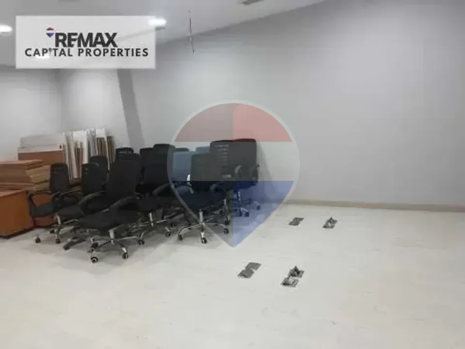Trivium Mall, for sale an office space finished 210 meters with two garage units, North Ninety - Fifth Settlement