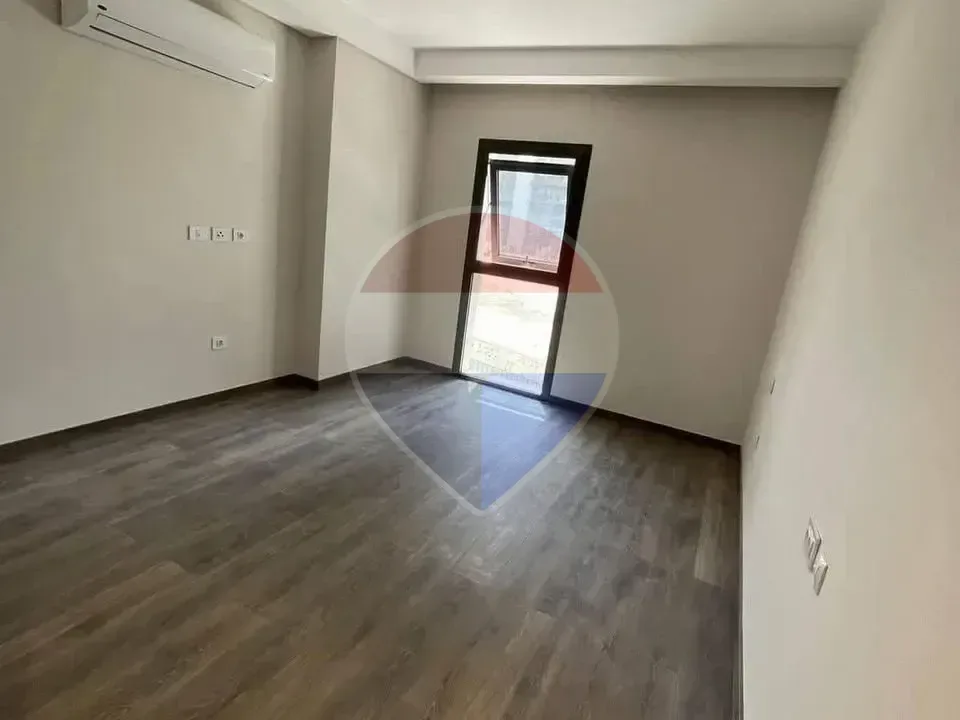 شقة للإيجار في زد ويست الشيخ زايد