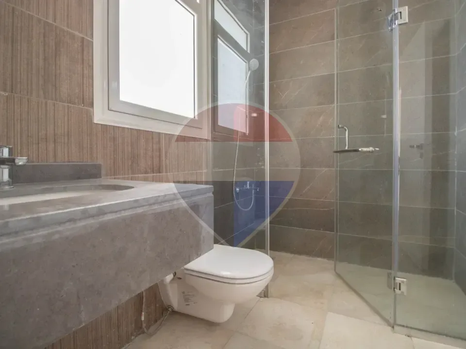 Luxury Upper Duplex in The Crown - Palm Hills