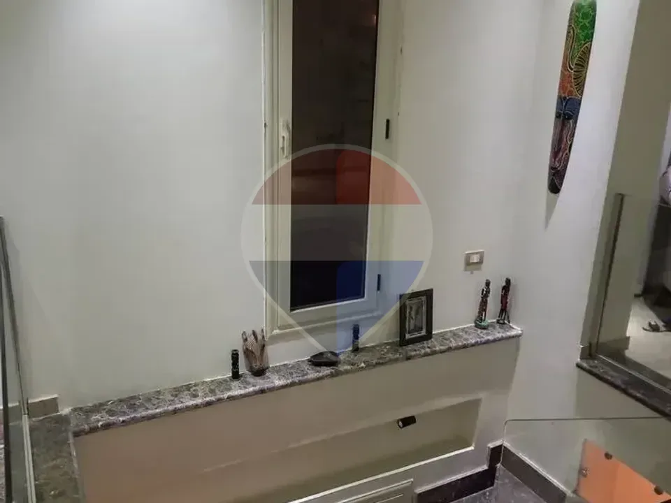 دوبلكس مفروش للايجار في غرب سوميد