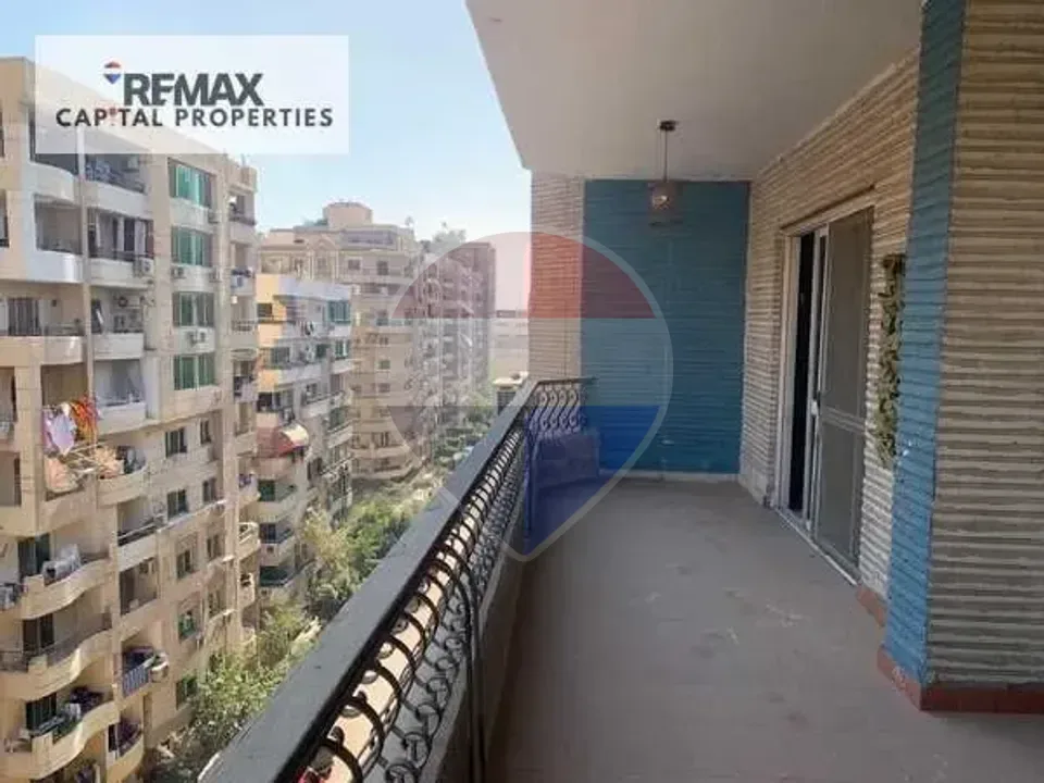 شقة