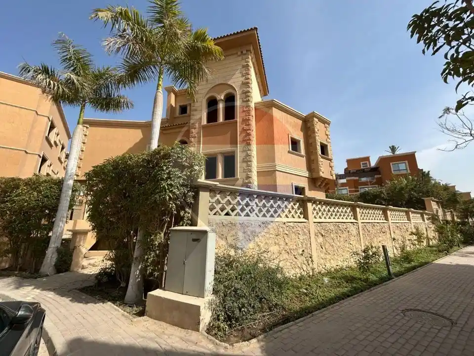 Standalone villa with a prime location in Concordia
