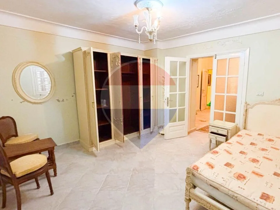 700 m² detached villa for sale in Hanoville, Ajami, second row from the sea, directly behind the governor's villa.
