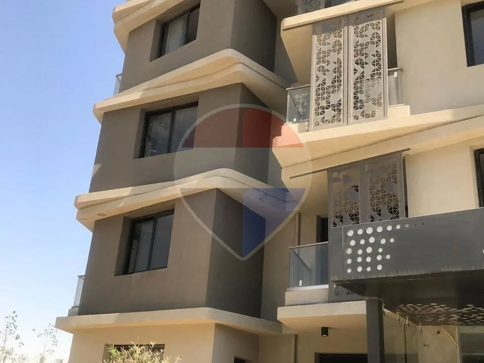 شقة للايجار بسعر مميز في باديه بالم هيلز