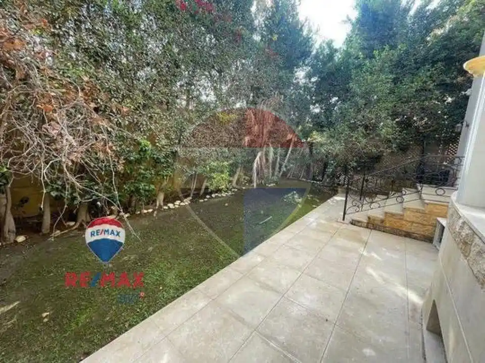 Ready to move townhouse in La Rosa next to Garden8