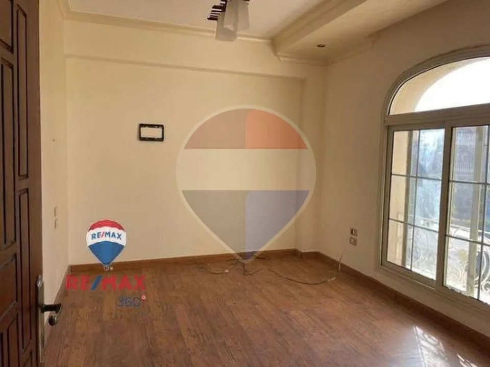 Ready to move townhouse in La Rosa next to Garden8